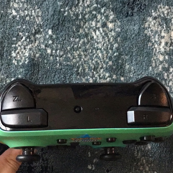 Pokemon Wireless Controller - Picture 2 of 3
